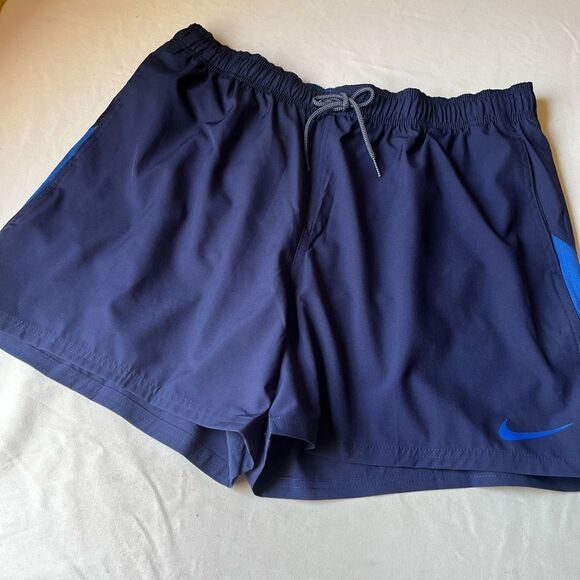 Nike Swim Trunks NWT Men's Size XL Midnight Navy Color Block‎ Mesh Lined Shorts - Picture 1 of 7